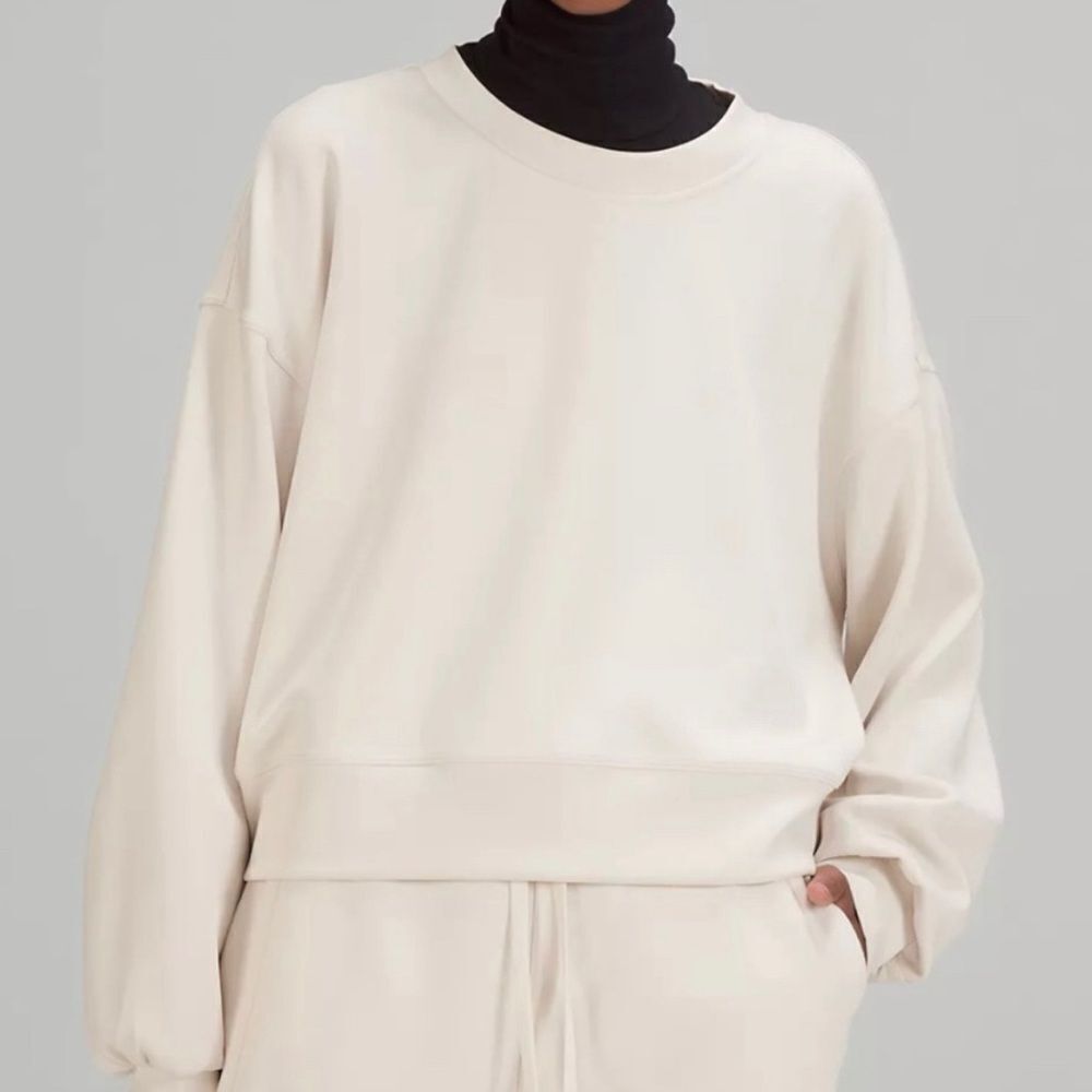 Perfectly Oversized Cropped Crew